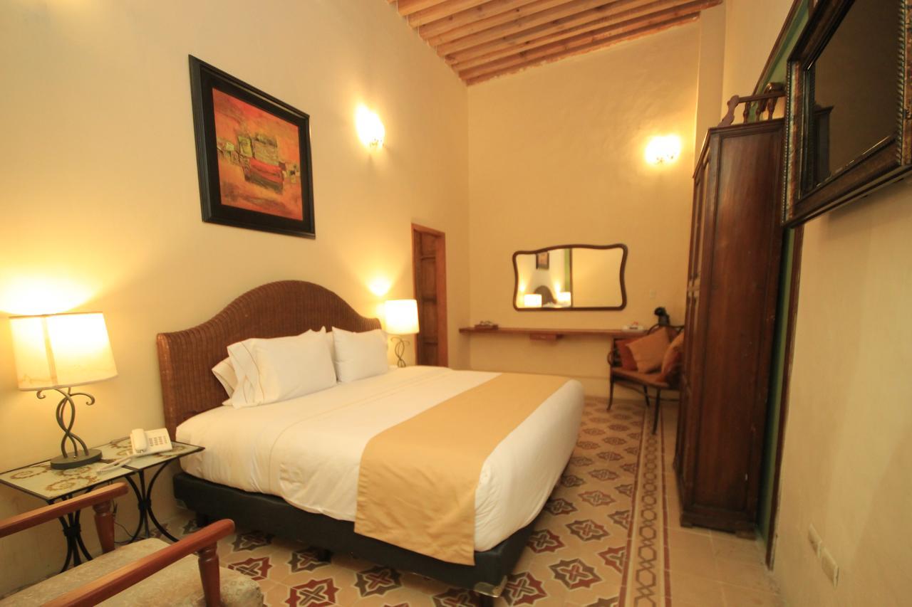Hotel Boutique Ponciano 3*